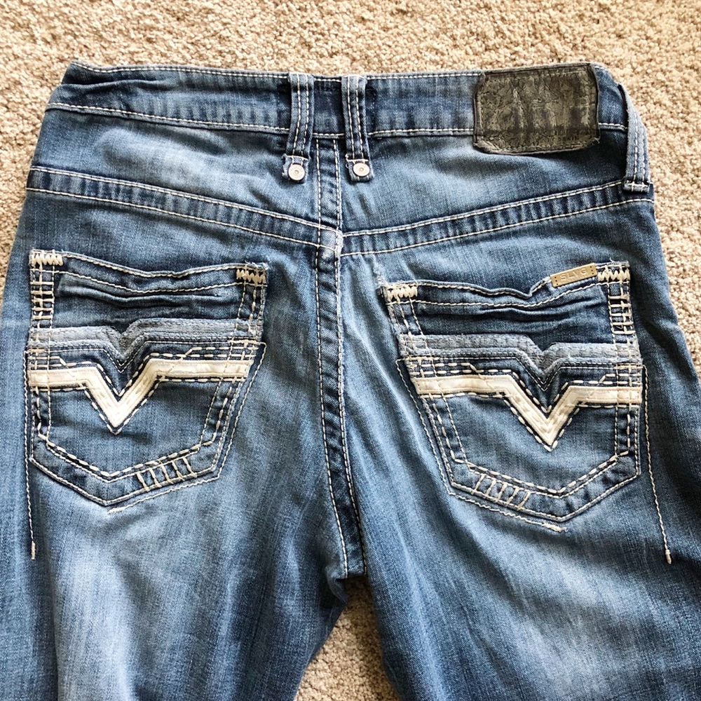 Buckle men’s Mayhem regular bootcut salvage jeans